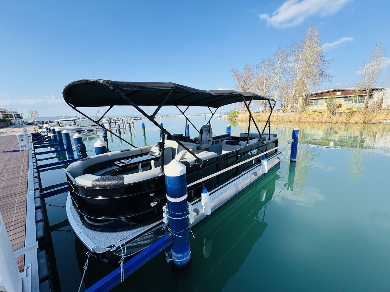Elektromos Pontoon Hajóbérlés Balaton 2